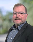 Portraitbild von René Häfliger, Trauerredner und Videobiografien