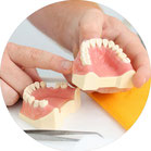Persönliche Implantat-Beratung in der Zahnarztpraxis Dr. Jens Lottbrein in VS-Schwenningen