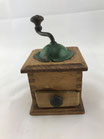 Pfeffermühle Gewürzmühle antik. Art.-Nr. 1474