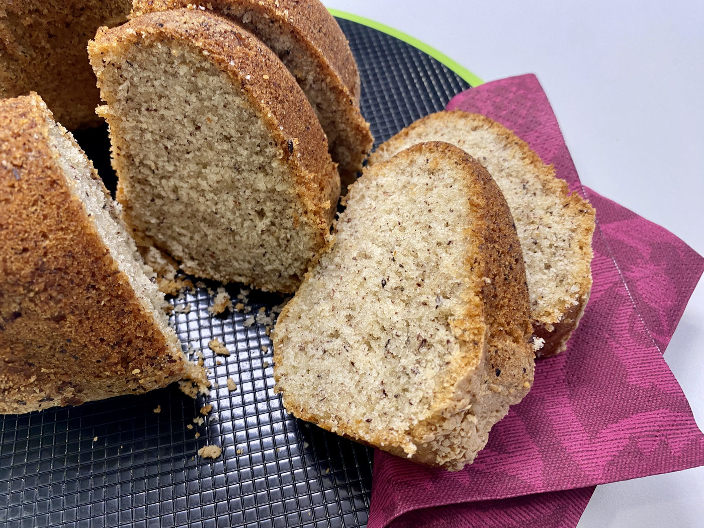 Nusskuchen - TheEssigs Nusskuchen - TheEssigs