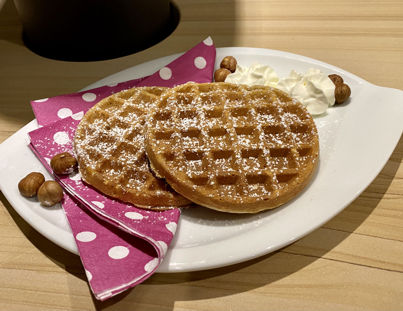 Haselnuss-Waffeln - TheEssigs Haselnuss-Waffeln - TheEssigs