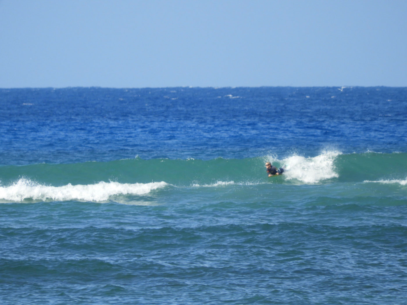 Surfboard Lockers! ハワイ ワイキキ サーフショップ KAION （カイオン） at WAIKIKI SHORE 公式