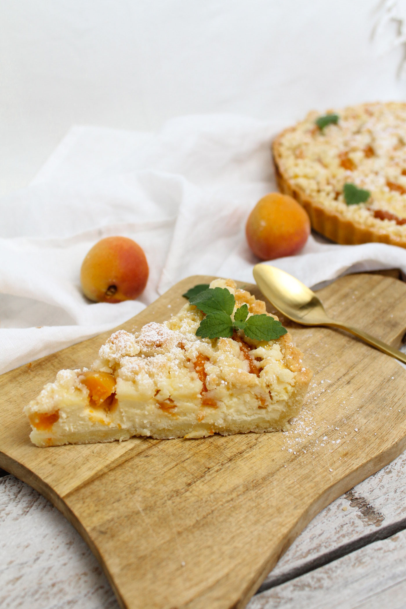 Aprikosentarte mit Quarkcreme und Streuseln - (K)leckerei