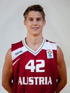 Thomas Klepeisz im Trikot der österreichischen Basketball-Nationalmannschaft