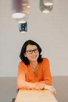 Annette van den Berg Rezeption | Klar.A Das Therapiezentrum Duisburg Moers Neukirchen-Vluyn
