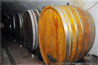 Keller, Holzfass, Wein, Thermenregion, DAC, Bad Vöslau, Weinwissen, Geschichte