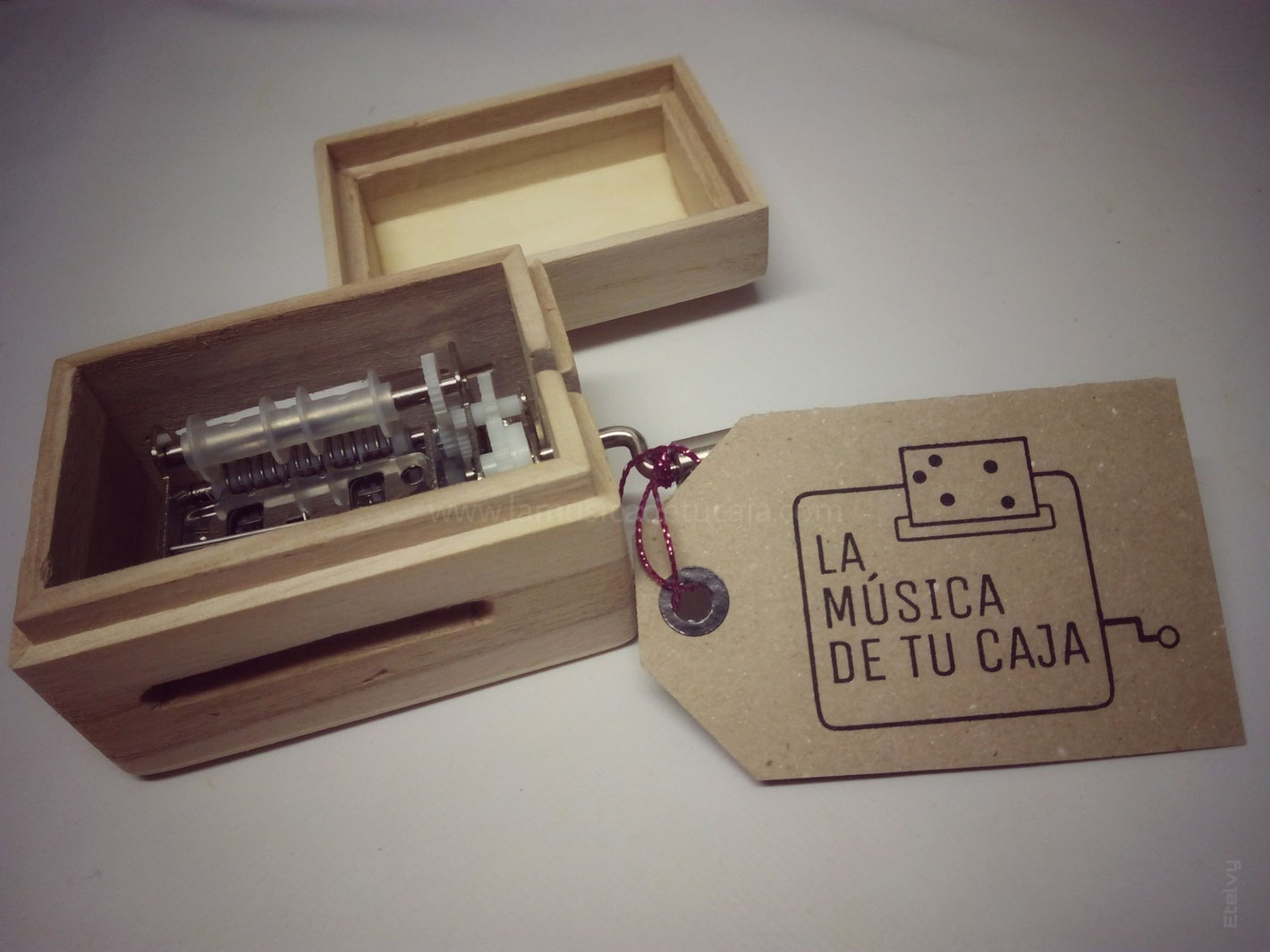 Creamos cajas musicales con la melodía que tú elijas - Página web de