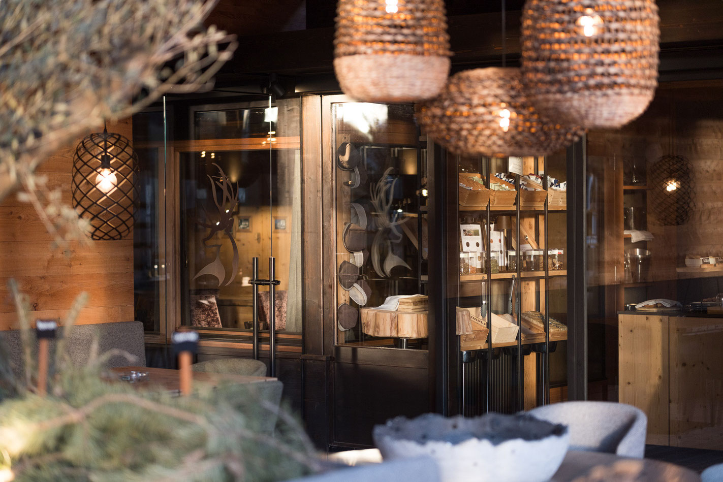 PRESULIS HIDEAWAY – Luxury Apartments with spa and restaurant in the Dolomites, South Tyrol - Member of Mountain Hideaways _fullwidth-story-splash