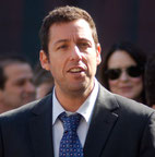 Bild Quelle: de.wikipedia.org  (http://de.wikipedia.org/wiki/Adam_Sandler#/media/File:AdamSandlerHWoFFeb11.jpg)