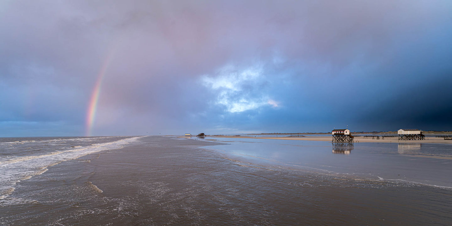 Fotokalender St. Peter-Ording, Regenbogen am Strand von St. Peter-Ording, Pfahlbau am Strand, Nordsee, Strandbilder St. Peter-Ording