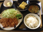 大人気！　とんかつ定食