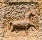 Pferd im Sandstein. Fotos: wikipedia