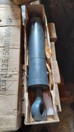 700А.34.29.000 (700A.34.29.000) Hydraulikzylinder Lenkzylinder Kraftheber Traktor K700, K701 Kirowetz. Hydraulic cylinder tractor Kirovetz K-700A, K-701. Гидроцилиндр поворота К-700, К701 Кировец.