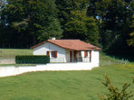 location-vacances-Lot-maison adaptée handicapé-piscine-chauffée