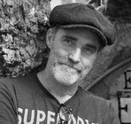 Olivier Romanelli dit OliR, photographe, Cagnes sur Mer, art numerique, photo montages, Kafka, Oscar Wilde, cadeau art accessible Beatles, Hooper, Batman, Gotham, Churchill
