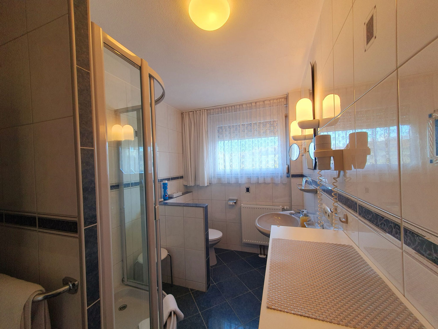Bild: Ferienwohnungen am Bodensee: Hagnau - DU/WC - Ferienwohnung 4 im Haus Melanie
