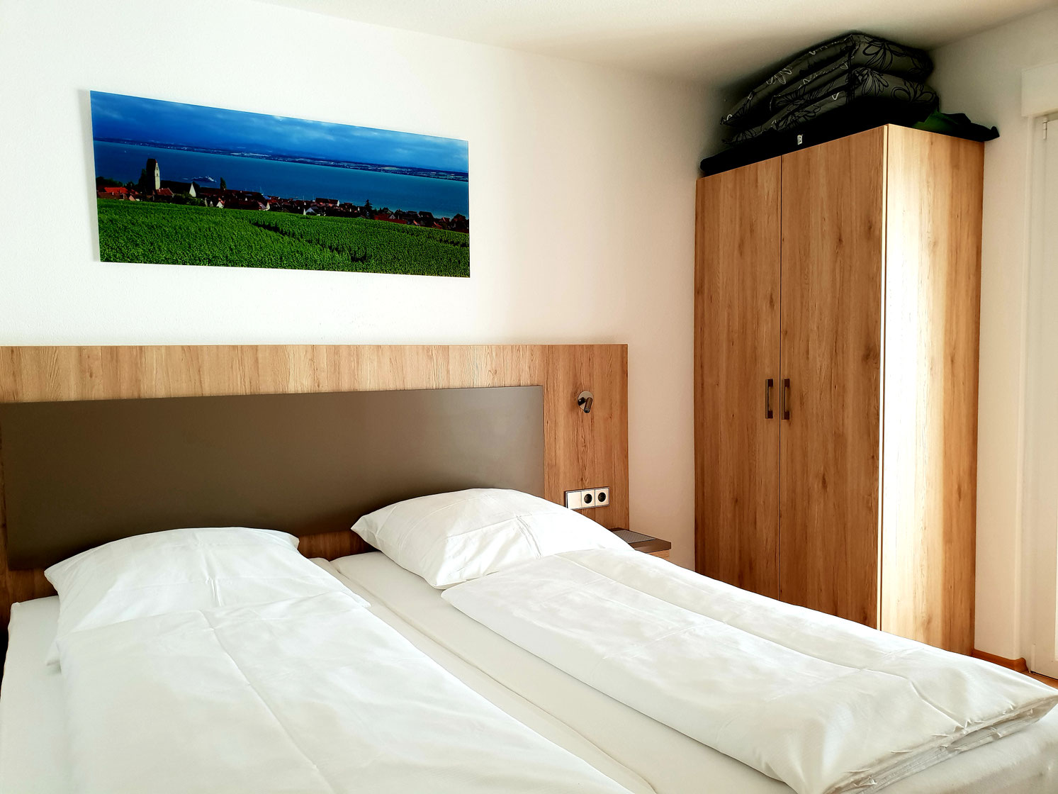 Bild: Ferienwohnungen am Bodensee: Hagnau - Schlafzimmer - Ferienwohnung 3 Haus Melanie