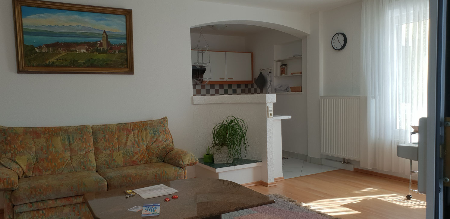 Bild: Ferienwohnungen am Bodensee: Hagnau - Couch - Ferienwohnung 4 im Haus Melanie