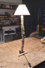Tischlampe aus Birkenholzrest