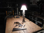 Tischlampe, Siebdruckholz-Fragmente (2.42)