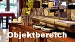 Barista Kaffeevollautomat Cimbali auf einem Massivholztresen aus Mahagoni. Maßgefertigte Möbel im Objektbereich. Ladenbau, Restaurant und Cafeausstattung. Marmor, Glas und Spiegelelemente