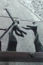 IV Estación, María y Jesús en la Vía Dolorosa