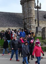 9h30 : départ depuis l'église de Guimaëc (avec les enfants du caté)