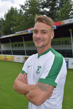 Benjamin Maier. Traff die Torlatte.