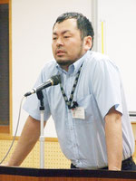 キャリア講話を行った菅原洋介さん=14日夕、八重山商工高校