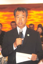 出馬表明する川満氏(16日午後)