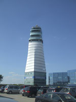 Flughafen Wien - höchster Tower Europas © Andreas Unterberg