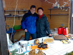 Foto: Martha Lüdemann-Kestel und Ralf Ellenberger in der Hütte.