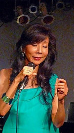 友納あけみさん