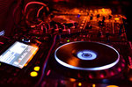 DJ