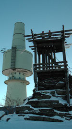 Der Schneeberg 1053m mit seinem Aussichtturm Backöfele