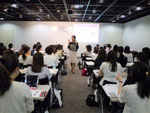 企業研修に顔ヨガはいかがでしょうか