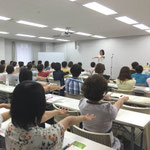企業研修に顔ヨガはいかがでしょうか