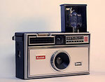 La Instamatic 100, la prima Instamatic venduta negli USA.