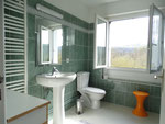 salle d'eau privative et WC pour la chambre 2 lits 90