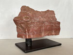 Lips (Griechischer Gott des Südwestwindes, Westen), 2025, Travertin, Höhe 22 cm, Länge 29 cm