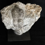 Erlösungshoffnung (Draufsicht), 2024, Fundstücke, Höhe 29 cm