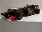 SCX F1 Renault R28 Lotus M. 1:32