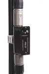 Optogate PB 07: Ein Optogate ist ein automatischer Mikrofonschalter, der über einen Infrarotsensor verfügt und zwischen Mikrofon und Anschlusskabel gesteckt wird. www.optogate.com