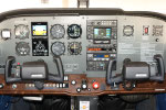 Cockpit Deiner Cessna 172 D-EKEN (Benzin)