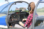 Blick aus dem Cockpit der DR400 D-EZEL auf die Veste Coburg