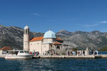 Bucht von Kotor, Montenegro, Kirche unserer lieben Frauen von den Felsen