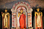 Besuch des Goldenen Tempel und der Höhlen von Dambulla