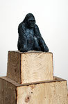 3 Kisten + Gorilla, Pappelholz, Farbe - 2013