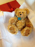 Klassischer Teddy in gold gelocktem Mohair, 25 cm hoch