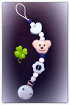 Schnullerkette mit Mini-Teddykopf aus weißem Stoppelmohair, 20 cm lang, € 15,90